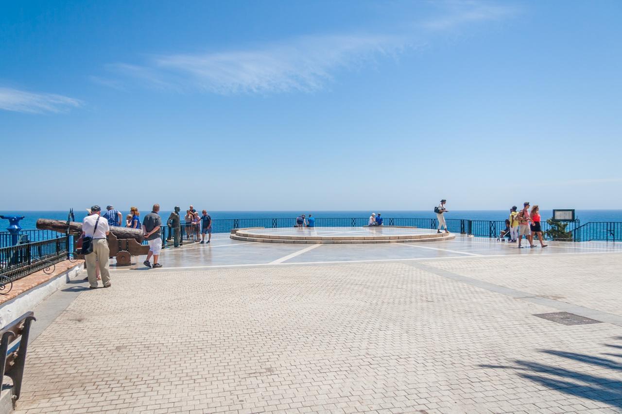 Balcon Europa Nerja Apartment ภายนอก รูปภาพ